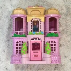 Vintage 2001 Pink Castle Fisher Price Doll House EUC Kidcore Playtime